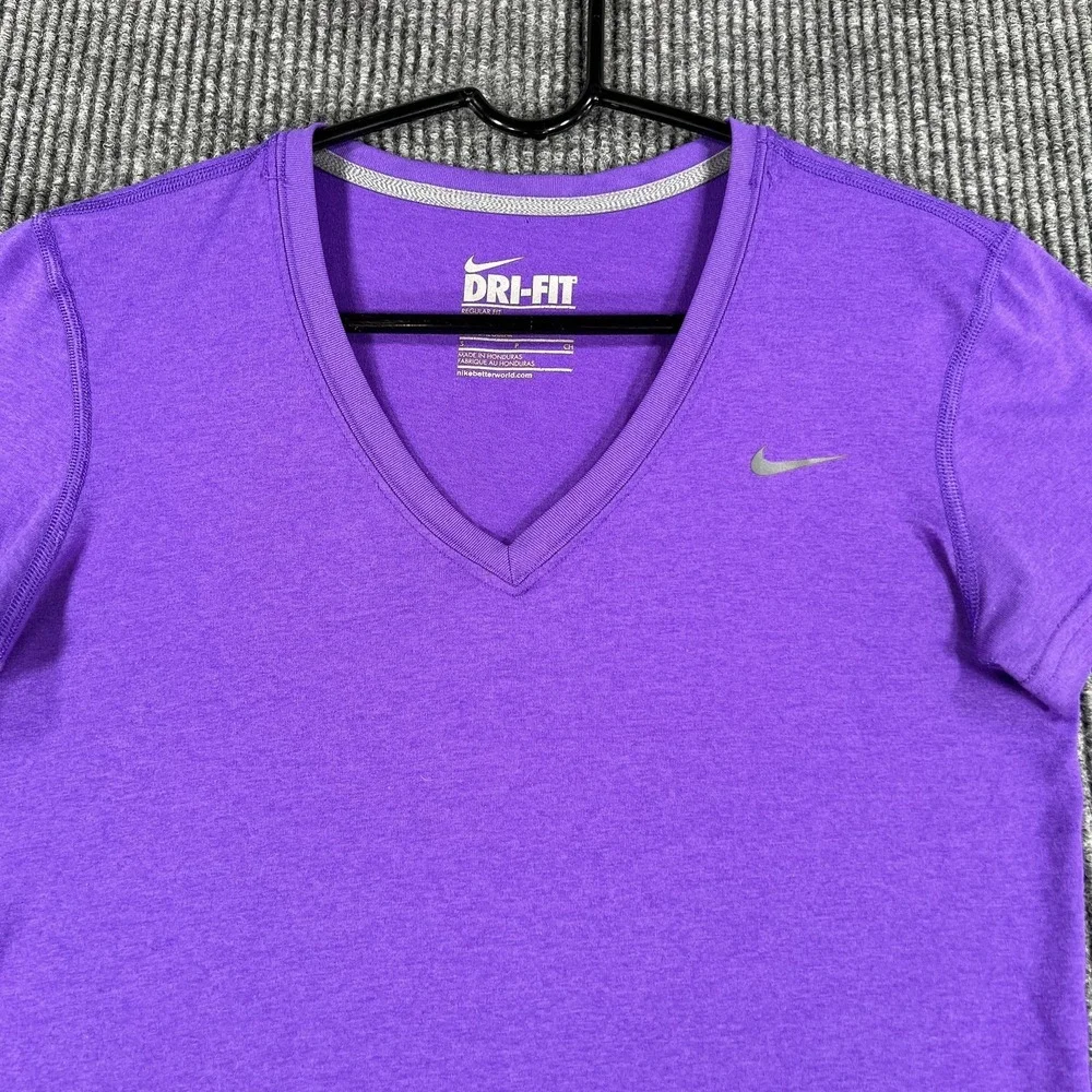 Nike Dri-FIT Shirt Womens Small Purple Athletic Training Running Tee Performance